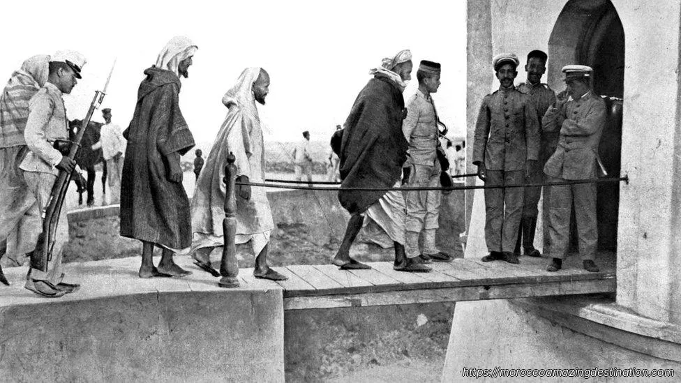 Il Marocco Fu Colonizzato? La Storia Completa dei Protettorati Francese e Spagnolo