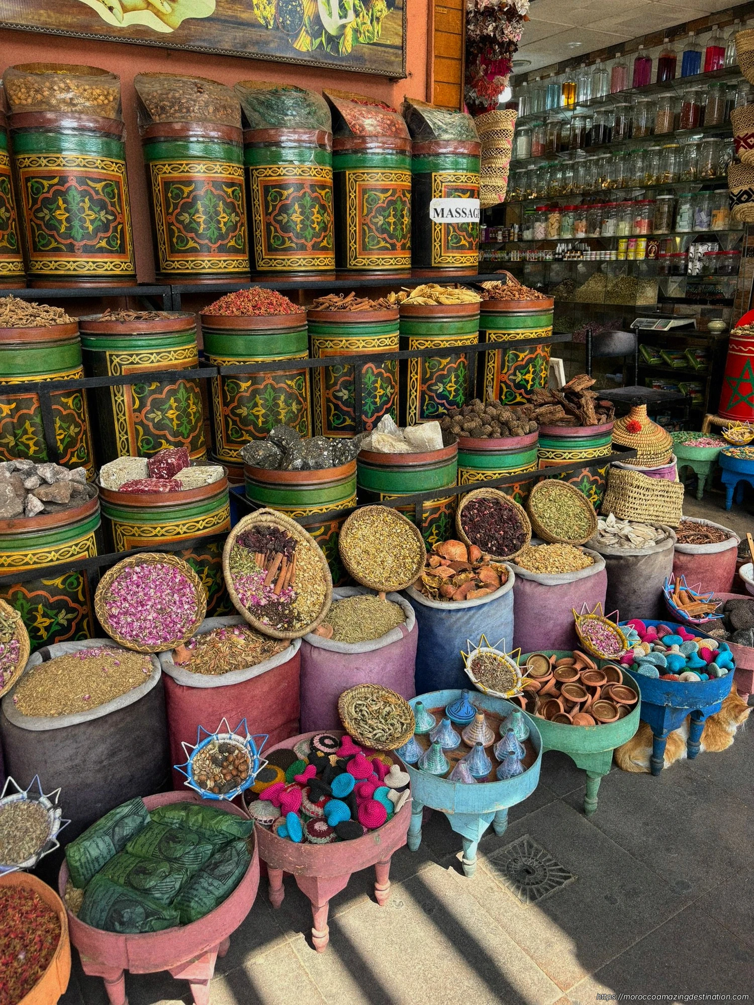 Marrakech Souks: Complete Guide to the Medina Markets, What to Buy & Haggling Tips