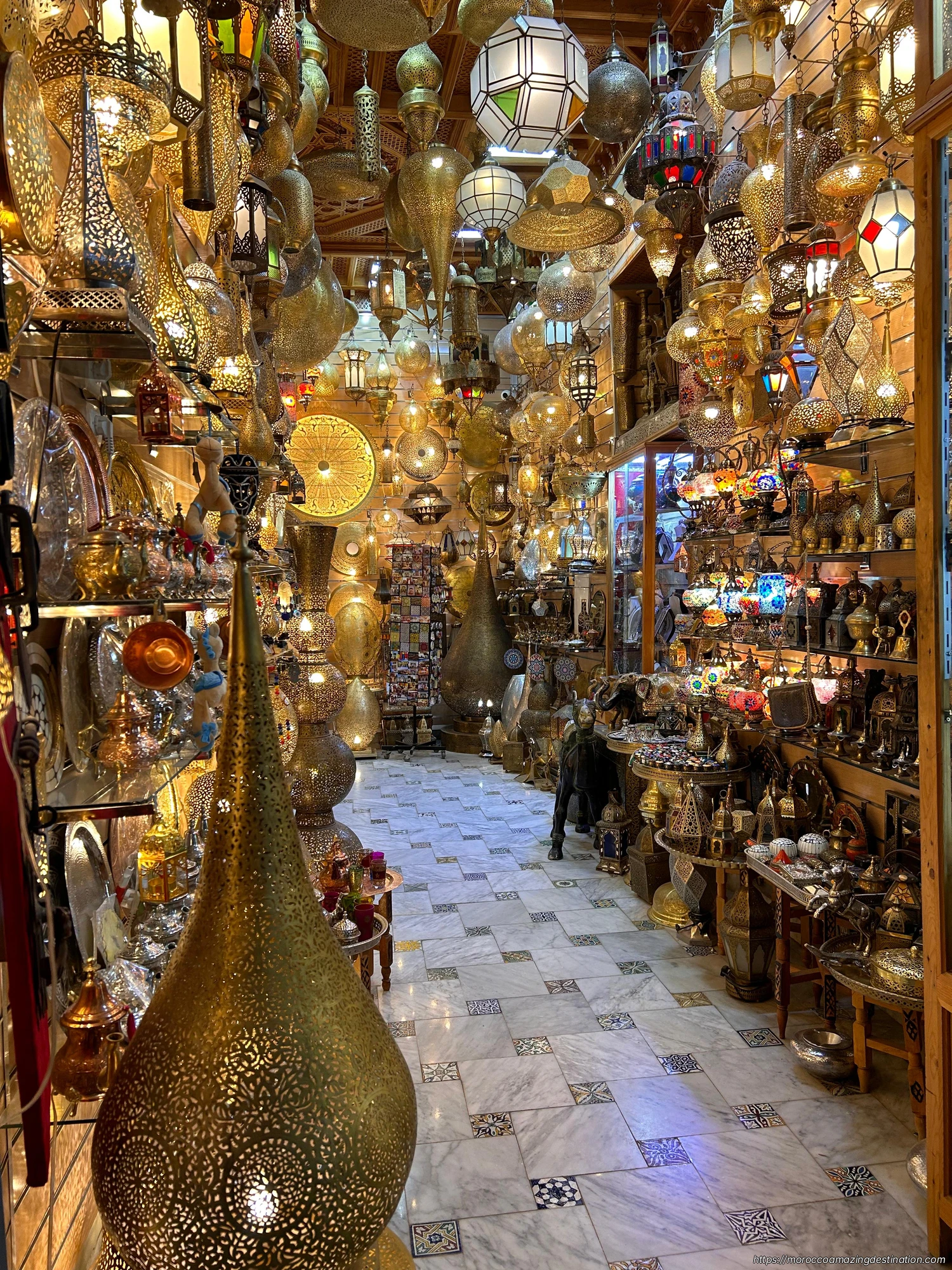¿De Qué Viven los Marroquíes? Profesiones Tradicionales y Oficios Artesanales en Marruecos