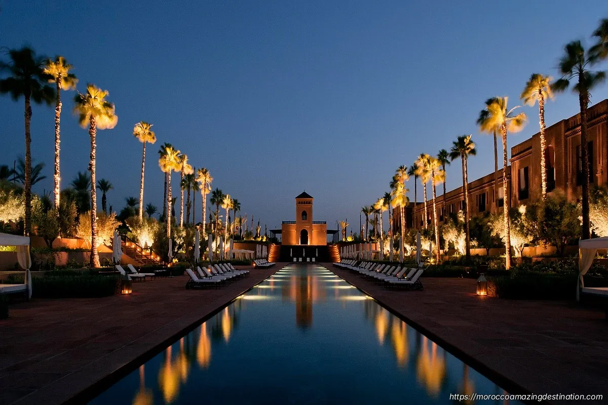 Medina de Marrakech con luz invernal y Koutoubia